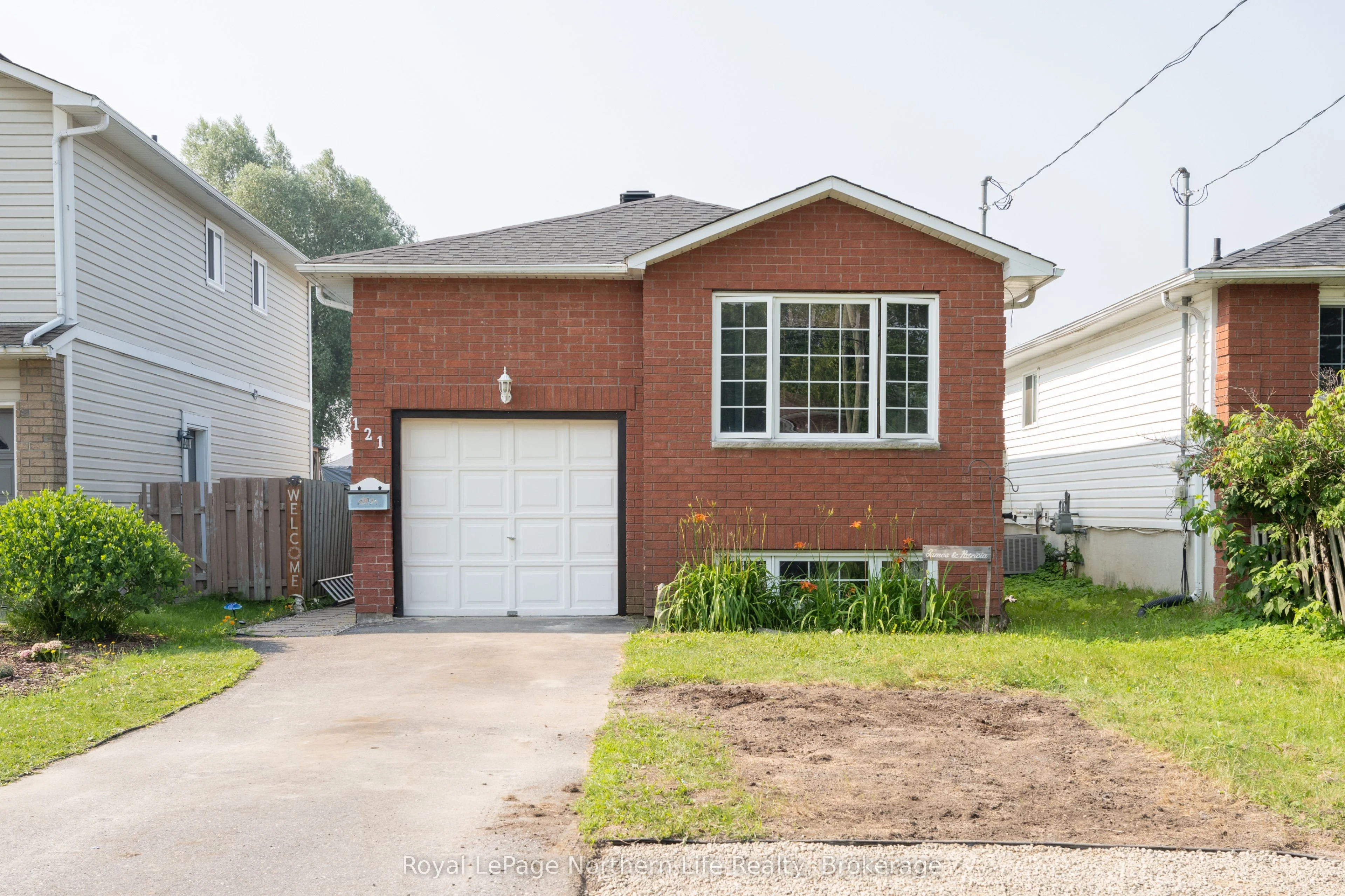 121 Circle Lake Road, North Bay, ON P1A 3T1