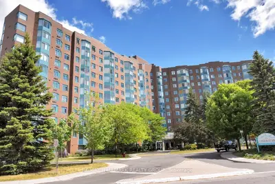 Condo Apartment in Britannia Heights - Queensway Terrace N and Area