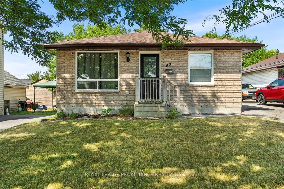 92 George Street S, Belleville, ON K8N 3G9