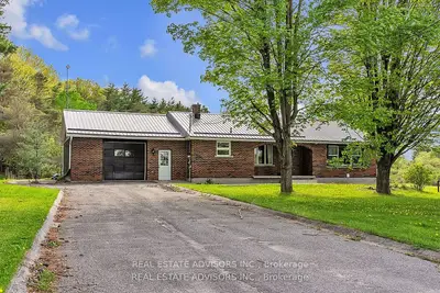 Detached in Kingston