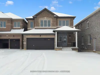Detached in Shelburne
