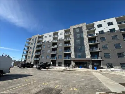 Condo Apartment in Kitchener