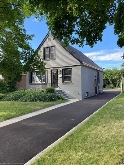 Detached in Hamilton
