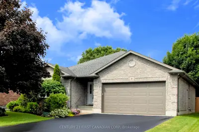 Detached in St. Marys