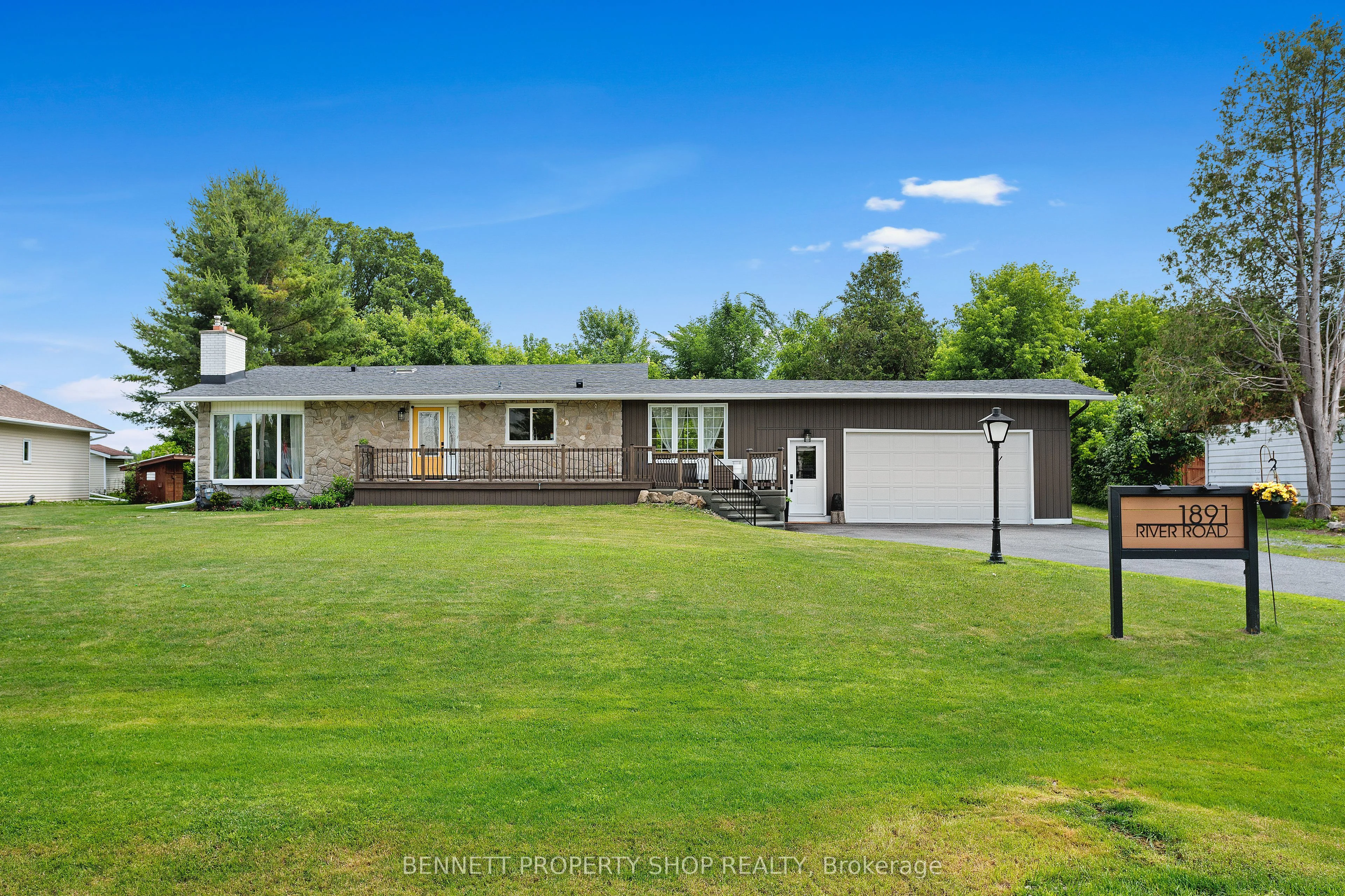 1891 River Road, Manotick - Kars - Rideau Twp and Area, ON K4M 1B4