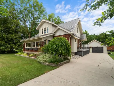 Detached in Bluewater