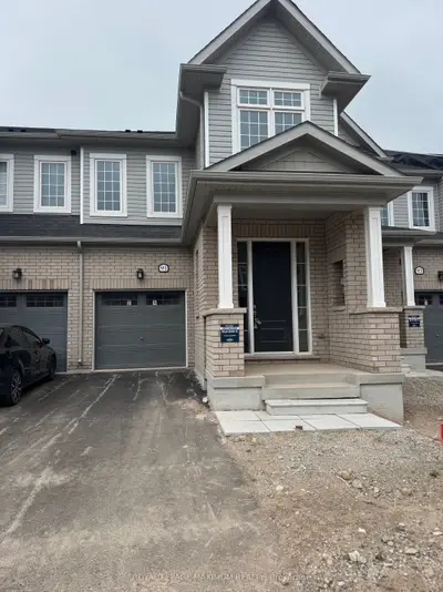 Att/Row/Townhouse in Erin