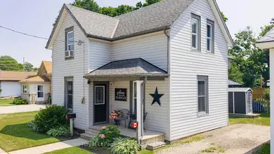 Detached in Goderich