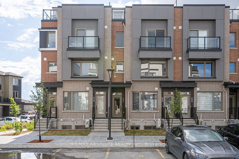 621 MAKWA, Manor Park - Cardinal Glen and Area, ON K1K 5A4