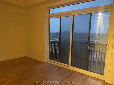 Att/Row/Townhouse in Brantford