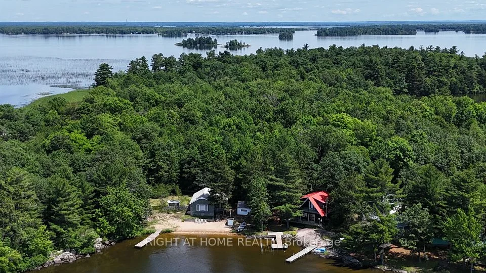 WC21 Hardwood Island East , West Nipissing, ON P2B 2M9