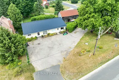 Duplex in Port Hope