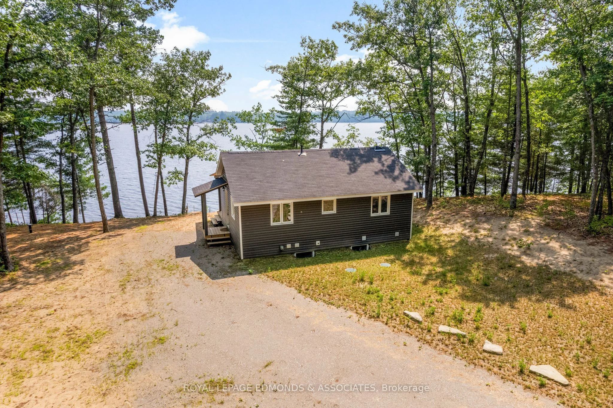 358 Lachlan Lane, Whitewater Region, On K0j 2l0