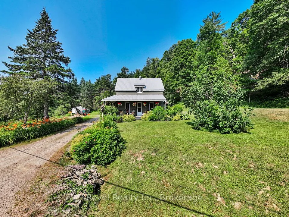 1070 Old Victoria Road, Bracebridge, ON P1L 1X1