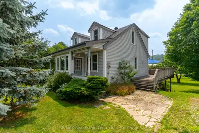 Detached in Wilmot