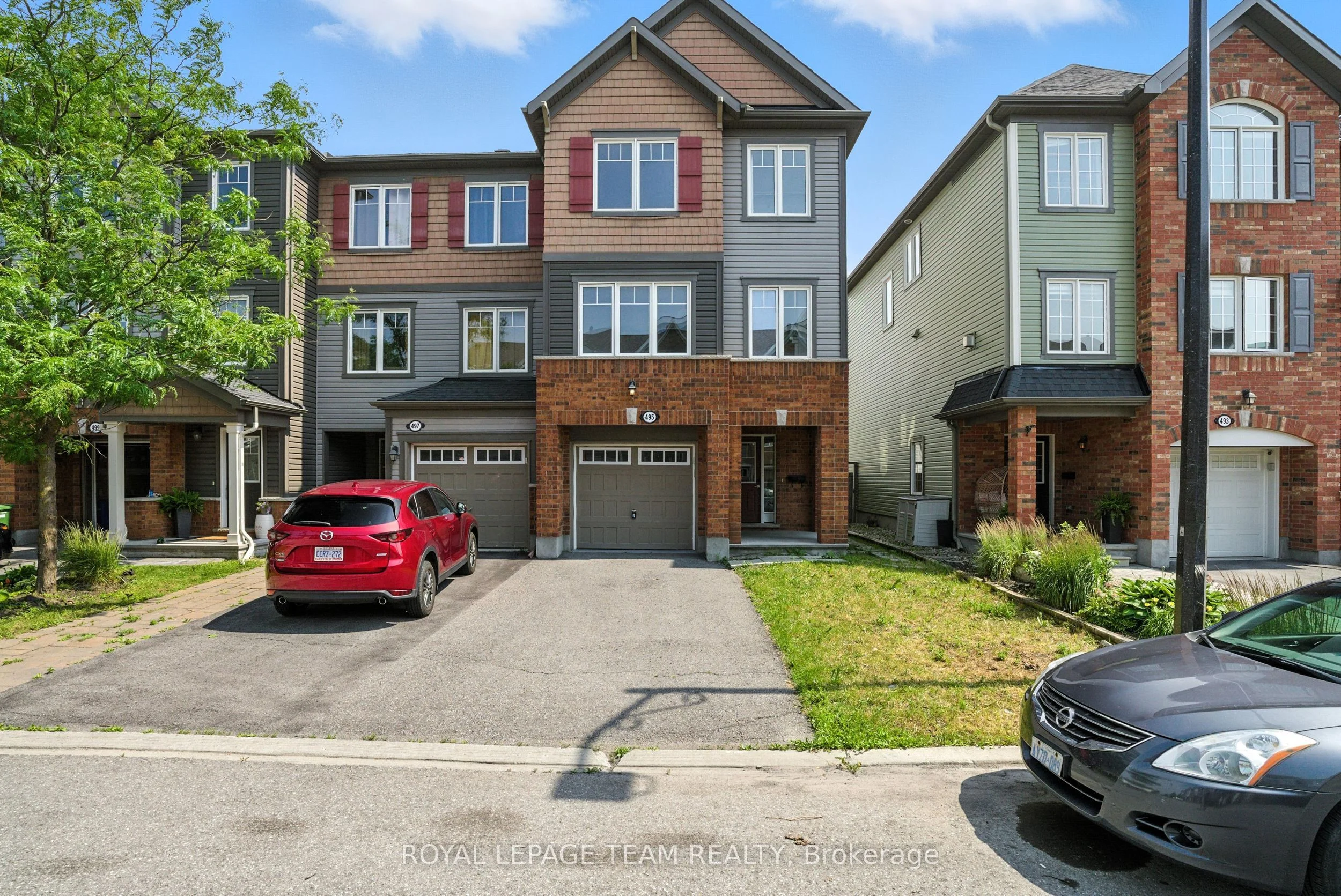 Att/Row/Townhouse in Kanata