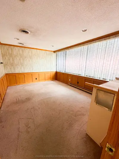 609 Clarke Road 10, London East, On N5v 4c1