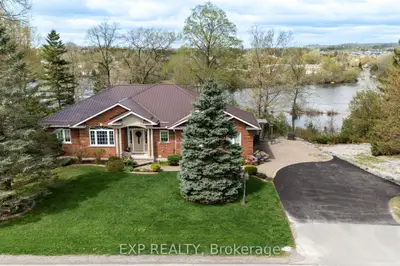 Detached in Quinte West