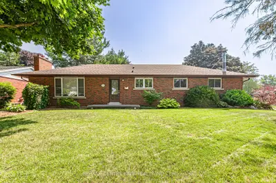 Detached in Thames Centre