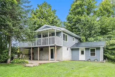 Detached in Frontenac