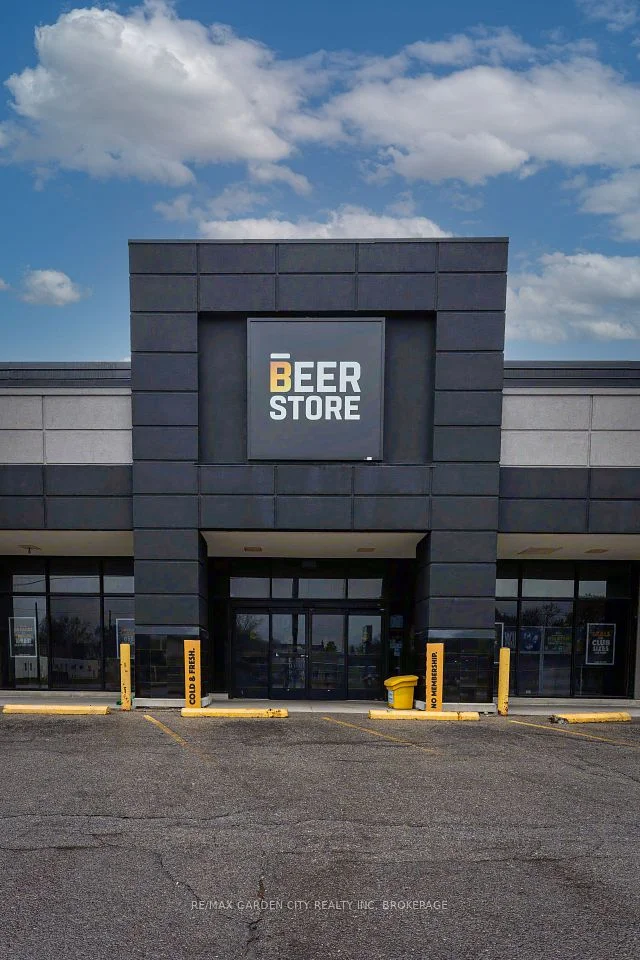 1600 Dundas Street, London East, ON N5W 3C2