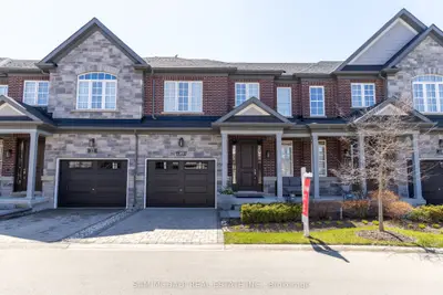 Att/Row/Townhouse in Niagara-on-the-Lake