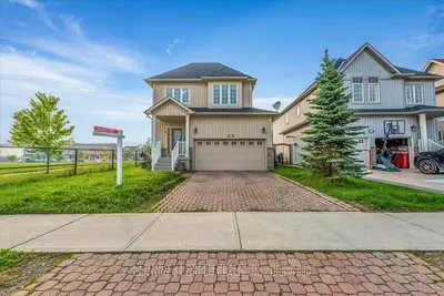 Detached in Centre Wellington