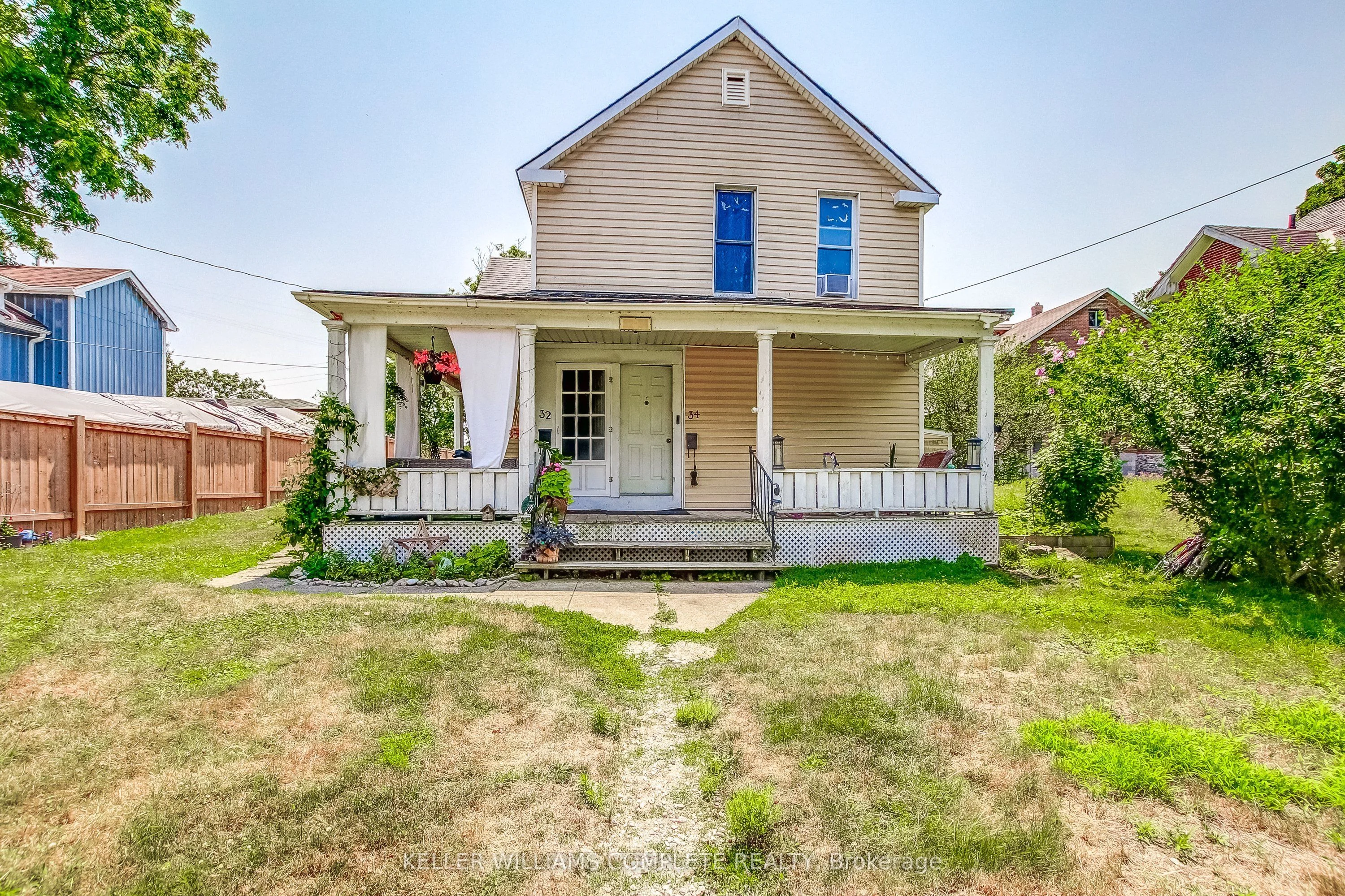 34 Forsythe Street W, Fort Erie, ON L2A 1X2