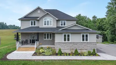 Detached in Stittsville - Munster - Richmond