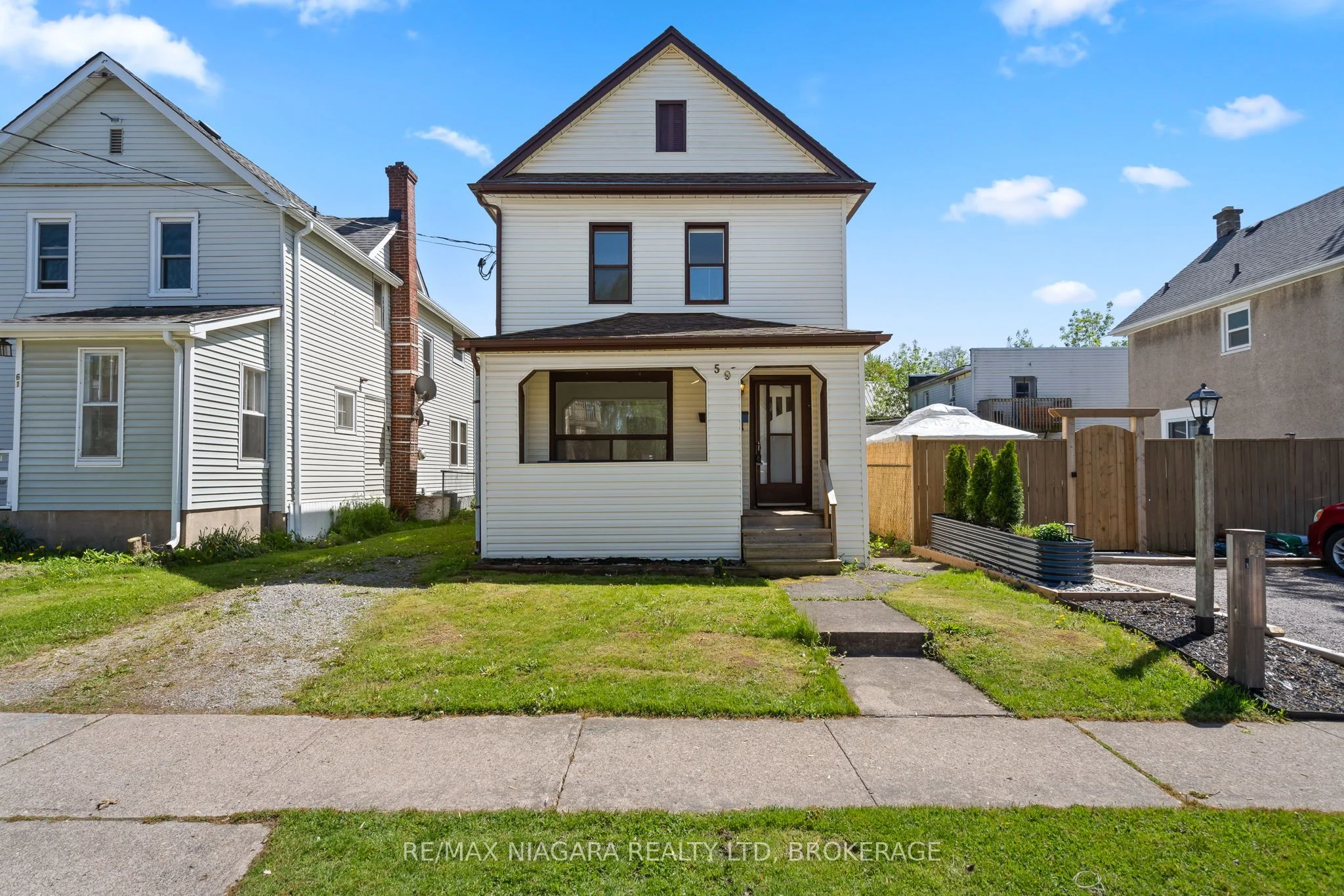 59 Asher Street, Welland, On L3b 4j2