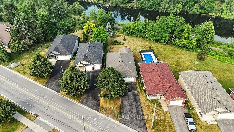 47 Logie Street, Kawartha Lakes, On K9v 1c3