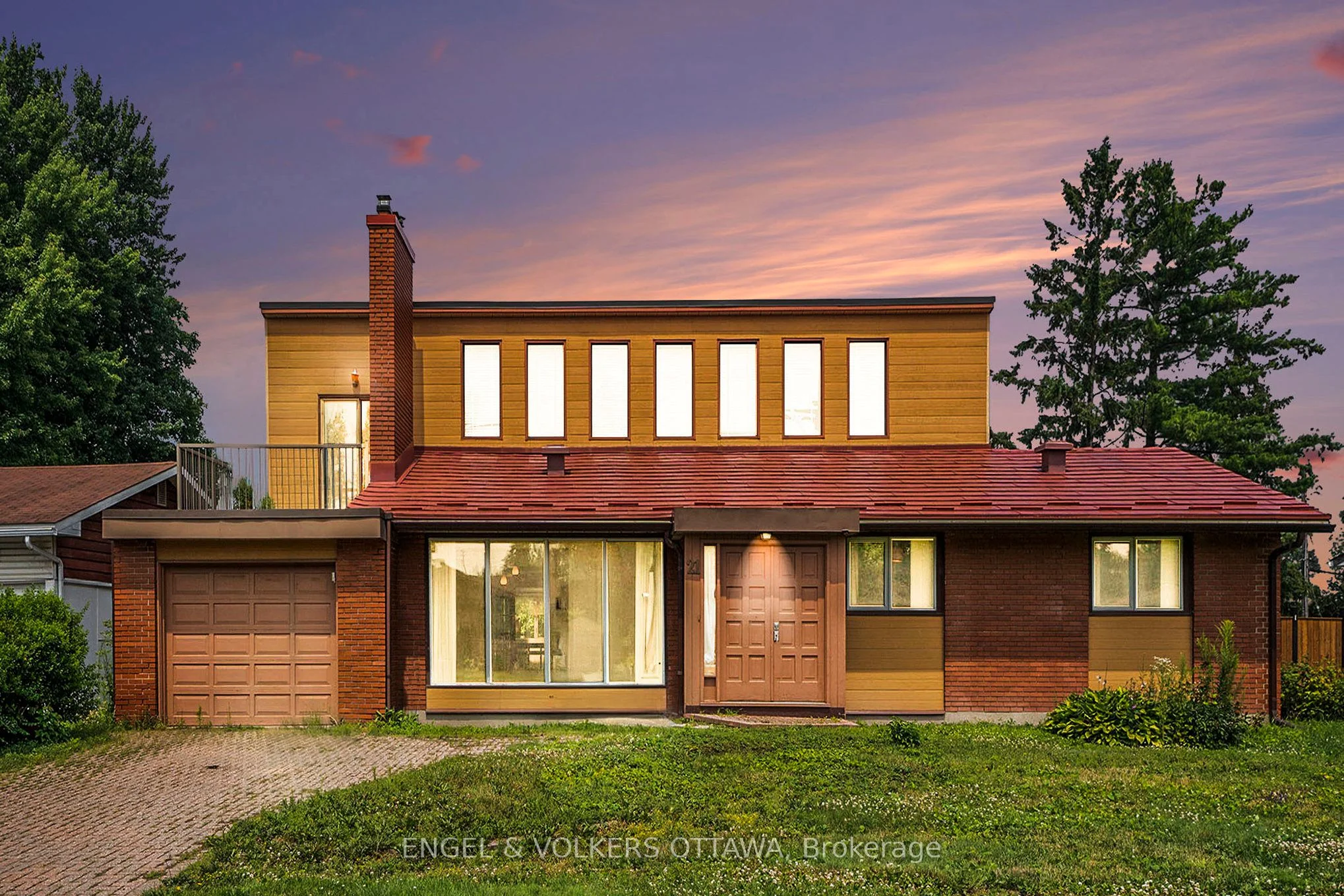 21 Hillview Road, Crystal Bay - Rocky Point - Bayshore, ON K2H 5G6