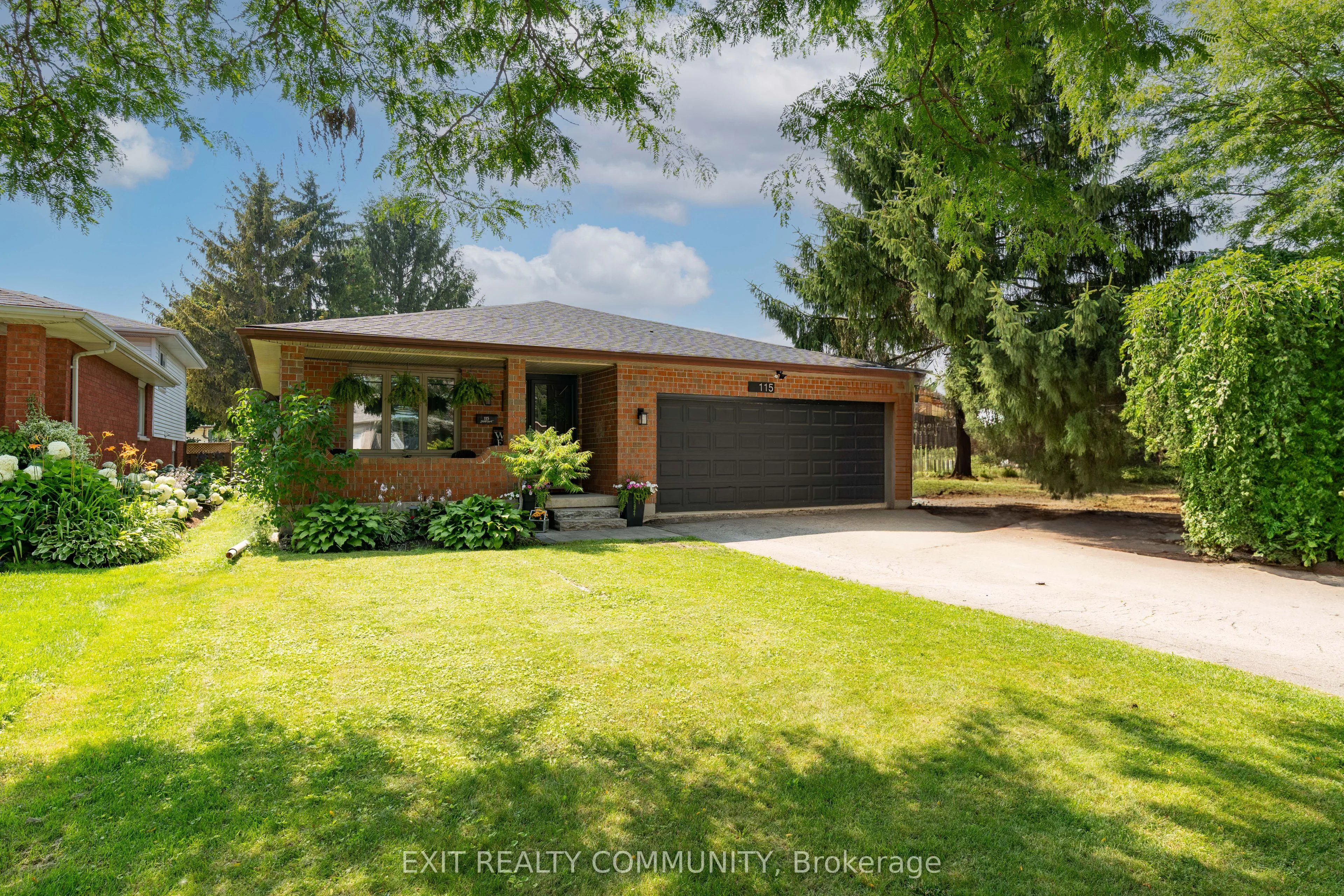 115 Fairchild Crescent, London South, ON N6E 3E6