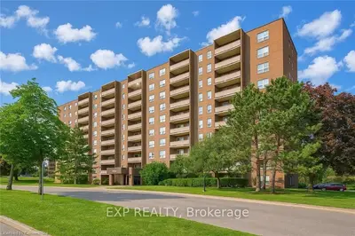 Condo Apartment in Kitchener