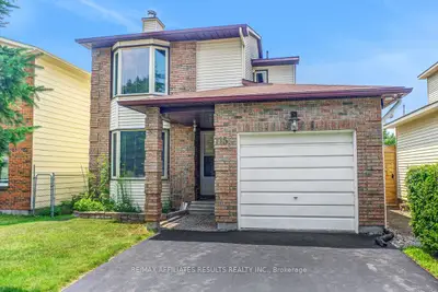 Detached in Barrhaven