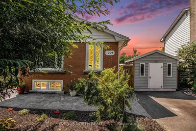 Detached in Belair Park - Copeland Park and Area