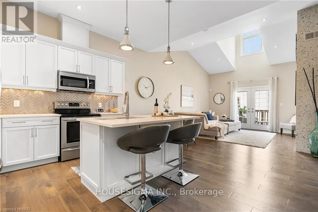 Condo Townhouse in Niagara Falls