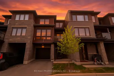Att/Row/Townhouse in Hamilton