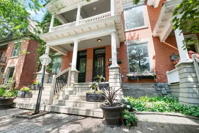 Att/Row/Townhouse in Lower Town - Sandy Hill