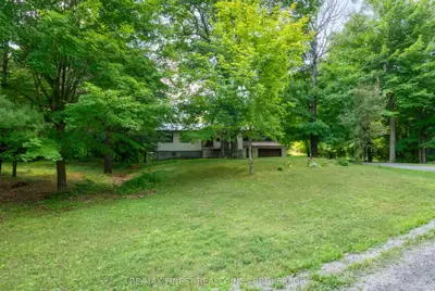 Detached in Frontenac