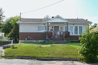 Detached in Hawkesbury