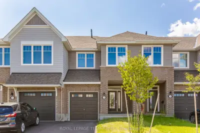 Att/Row/Townhouse in Blossom Park - Airport and Area