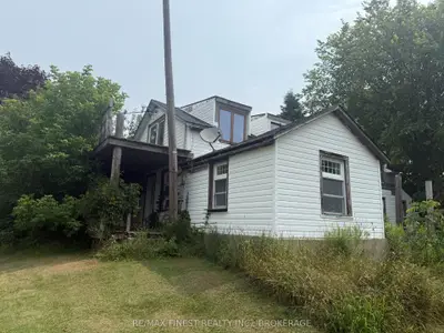 Detached in Kingston