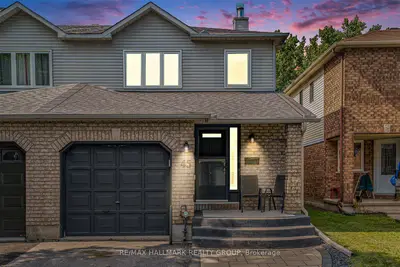 Att/Row/Townhouse in Hunt Club - South Keys and Area