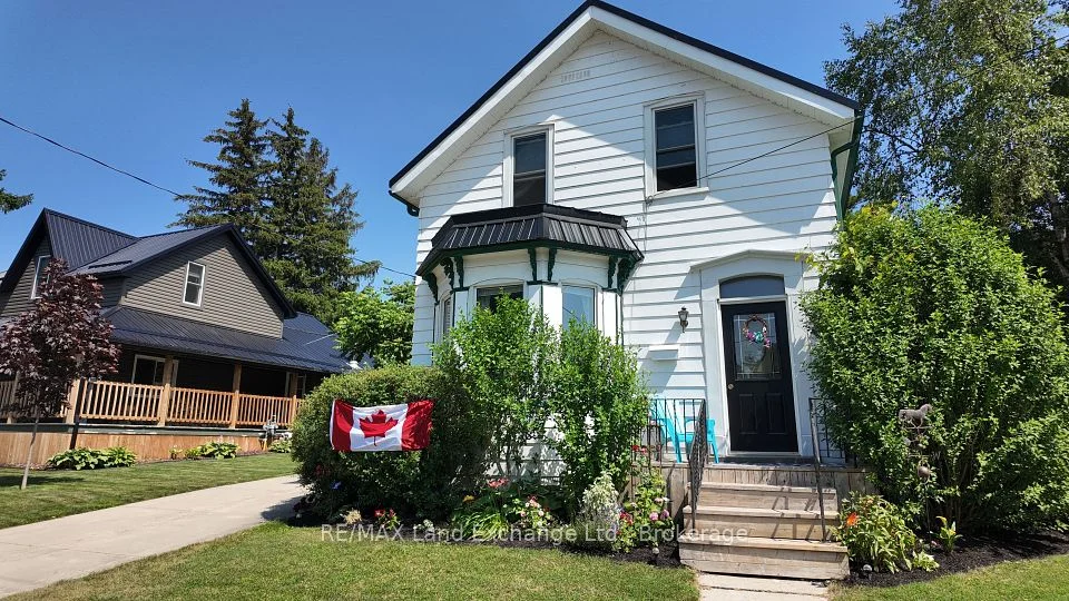1049 Queen Street, Kincardine, ON N2Z 1E3