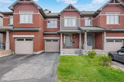Att/Row/Townhouse in Barrhaven