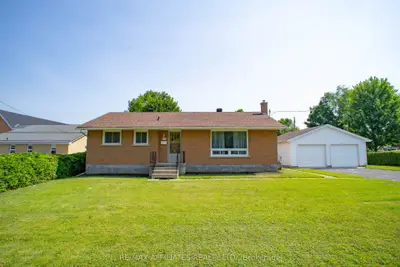 Detached in Smiths Falls