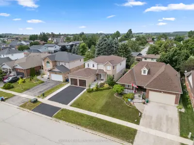 Detached in Shelburne