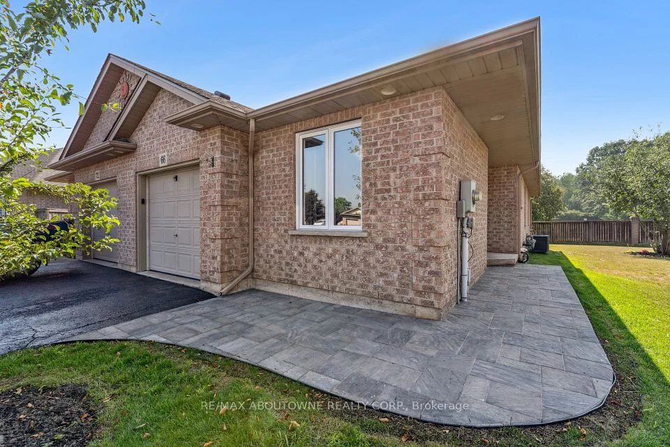 66 Bridgewater Court, Welland, ON L3C 7M6