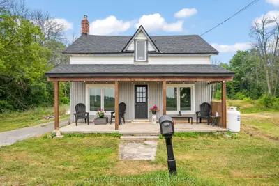 Detached in Frontenac